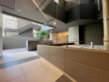 【東京都/新宿区舟町】ブリリア四谷三丁目 エントランス