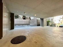 【東京都/新宿区舟町】ブリリア四谷三丁目 駐車場