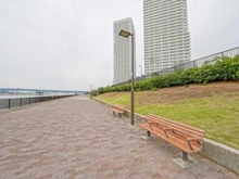 【東京都/中央区晴海】ザ・パークハウス晴海タワーズ ティアロレジデンス  晴海運河テラス（現地より約30m）