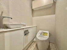 【東京都/港区南麻布】ロイヤルシーズン南麻布 トイレ