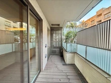 【東京都/港区南麻布】ロイヤルシーズン南麻布 バルコニー