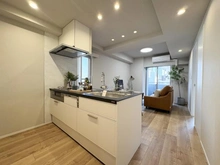 【東京都/中央区湊】カルムインフォアームズ東京コア LDK：※家具調度品等は販売価格に含まれません。