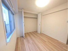 【東京都/港区西麻布】クラウン西麻布 洋室：約4.5帖