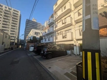 【東京都/港区西麻布】クラウン西麻布 駐車場