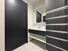 【東京都/千代田区麹町】グランドメゾン紀尾井坂 廊下：上階