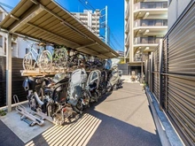 【東京都/渋谷区幡ヶ谷】リビオ笹塚 駐輪場