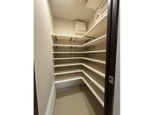 【東京都/港区三田】アトラス白金高輪 収納：シューズインクローゼット