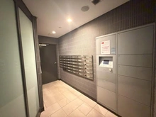 【東京都/港区東麻布】ライオンズ麻布十番スペリア 宅配BOX