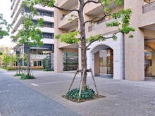 【東京都/港区港南】ラクシア品川ポルトチッタ 敷地内