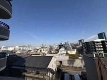 【東京都/目黒区駒場】朝日マンション駒場A棟 眺望：バルコニーから（左方面）