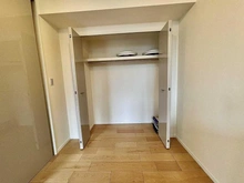 【東京都/港区東新橋】東京ツインパークス　ライトウィング 収納：（洋室5.4帖）