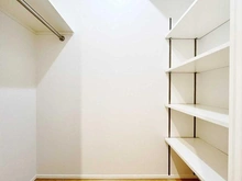 【東京都/品川区東品川】レグノ・カリテ品川シーサイド 収納：シューズインクローゼット