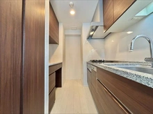 【東京都/港区南青山】オープンレジデンス南青山イーストテラス ダイニングキッチン