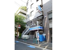 【東京都/港区南青山】オープンレジデンス南青山イーストテラス ローソン南青山二丁目店（現地より約50m）