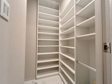 【東京都/中央区晴海】HARUMI FLAG SUN VILLAGE T棟 収納：シュージンクローゼット