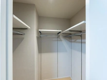 【東京都/港区南麻布】ディアナガーデン広尾 収納：ウォークインクローゼット