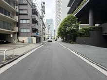 【東京都/港区赤坂】ミリオングランデ元赤坂ヒルズ 前面道路