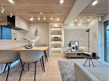 【東京都/港区三田】三田第二コーポラス リビング・ダイニング：※家具・調度品等は販売価格に含まれておりません