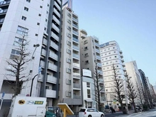 【東京都/港区南麻布】エスコートノヴェル南麻布 外観：左から2番目の建物