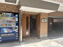 【東京都/渋谷区富ヶ谷】プレール代々木公園 エントランス