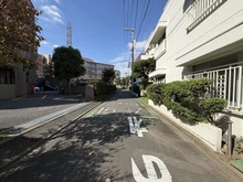 【東京都/狛江市和泉本町】クィーポ狛江 前面道路