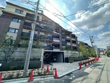 【東京都/世田谷区給田】アトラスシティ千歳烏山グランスイート 風ノ棟 外観