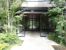 【東京都/調布市富士見町】アトラス調布 杜の棟 エントランス