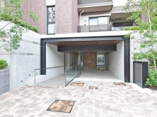 【東京都/世田谷区給田】アトラスシティ千歳烏山グランスイート 杜の棟 エントランス