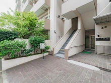 【東京都/世田谷区南烏山】ドミール烏山 エントランス