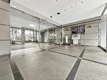 【東京都/多摩市一ノ宮】ライオンズプラザ聖蹟桜ヶ丘 エントランス