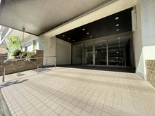 【東京都/狛江市和泉本町】東海狛江マンション アプローチ