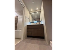 【東京都/世田谷区給田】アトラスシティ千歳烏山グランスイート 杜ノ棟 洗面所