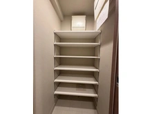 【東京都/世田谷区給田】アトラスシティ千歳烏山グランスイート 杜ノ棟 収納：シューズインクローク