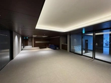 【東京都/世田谷区給田】アトラスシティ千歳烏山グランスイート 杜ノ棟 エントランス