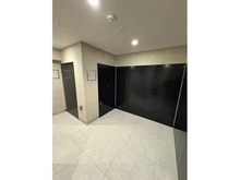 【東京都/世田谷区給田】アトラスシティ千歳烏山グランスイート 杜ノ棟 メールBOX