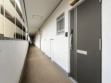 【東京都/杉並区上高井戸】レック八幡山マンション 共用部：廊下