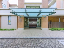 【東京都/世田谷区上祖師谷】パークホームズ千歳烏山ガーデンズコートEAST棟 外観