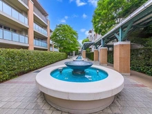 【東京都/世田谷区上祖師谷】パークホームズ千歳烏山ガーデンズコートEAST棟 敷地内