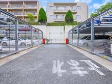 【東京都/世田谷区上祖師谷】パークホームズ千歳烏山ガーデンズコートEAST棟 駐車場