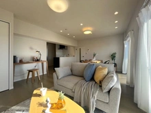 【東京都/調布市染地】多摩川住宅ト 2号棟 リビング・ダイニング：※家具調度品等は販売価格に含まれておりません