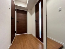 【東京都/調布市染地】多摩川住宅ト 6号棟 玄関