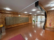 【東京都/世田谷区南烏山】芦花公園マンション エントランス