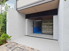 【東京都/世田谷区給田】アトラスシティ千歳烏山グランスイート 杜の棟 エントランス