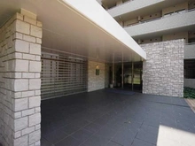 【東京都/世田谷区粕谷】ガーデンヴィラ芦花公園 エントランス