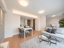 【東京都/世田谷区給田】センチュリー千歳烏山レジデンス リビング・ダイニング