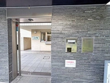 【東京都/世田谷区南烏山】グローリオ蘆花公園 ヴィラF棟 エントランス