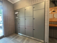 【東京都/調布市柴崎】ライオンズヒルズ調布つつじヶ丘 弐番館 宅配BOX