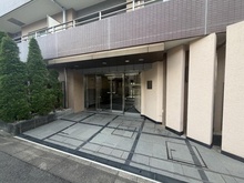 【東京都/世田谷区上祖師谷】コンフィール千歳烏山 エントランス