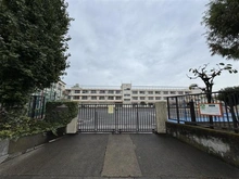 【東京都/世田谷区代田】マストレジデンス世田谷代田 世田谷区立山崎小学校（現地より約270m）