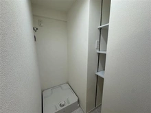 【東京都/世田谷区経堂】千歳船橋ハイム フリースペース：水回りとは別の場所にあるランドリースペースになります。